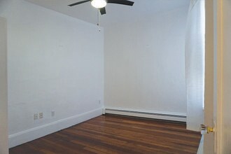 27 Lambert St, Unit 3L in Cambridge, MA - Building Photo - Building Photo