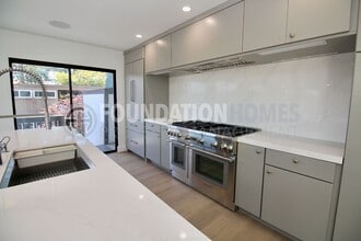 12 Gomez Way in Mill Valley, CA - Building Photo - Building Photo
