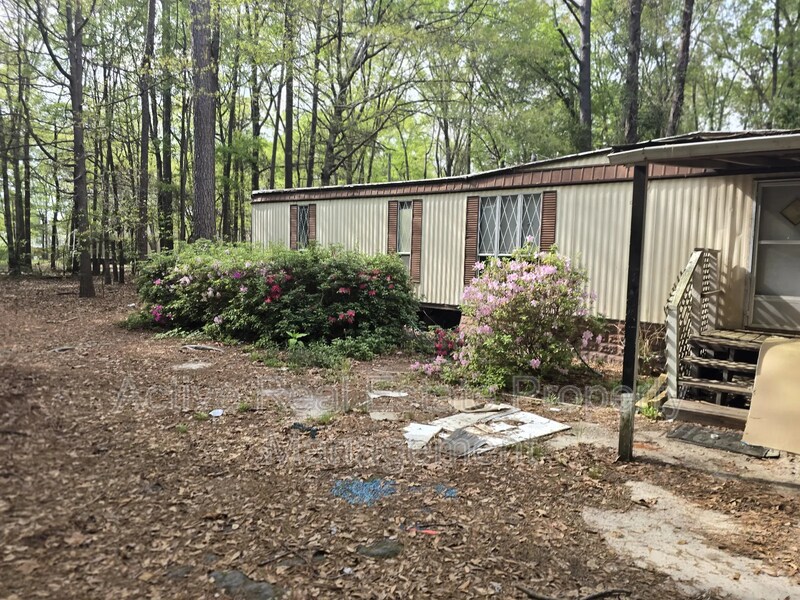 60 Pathfinder Trail in Camden, SC - Building Photo