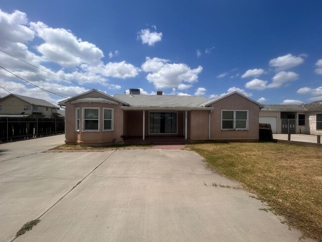 property at 1920 N 11th Ave