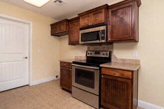 2804 S C St in Rogers, AR - Building Photo - Building Photo