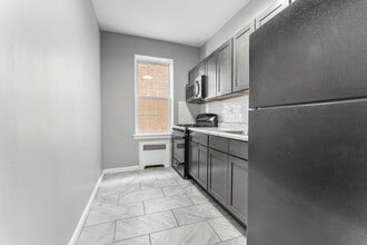 2 Chapman Pl in Irvington, NJ - Building Photo - Building Photo