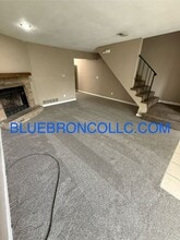 153 SW Oxford Pl in Lee's Summit, MO - Building Photo - Building Photo