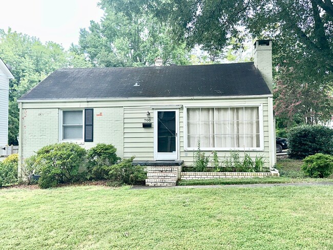 property at 700 Mial St