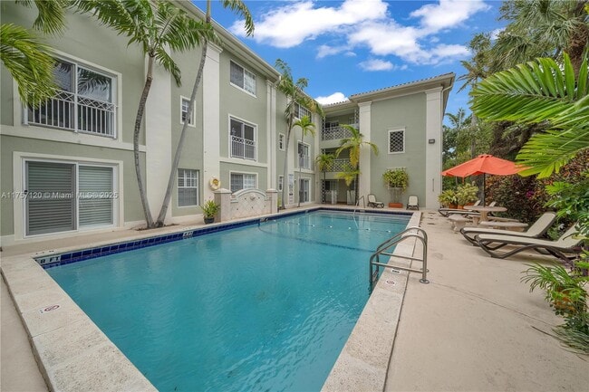 45 Antilla Ave, Unit 3C in Coral Gables, FL - Foto de edificio - Building Photo