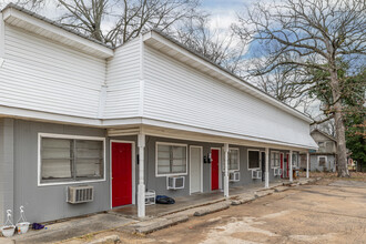 1805 S Beech St in Pine Bluff, AR - Building Photo - Building Photo