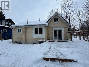 272 Main St in Cambridge, ON - Building Photo - Building Photo