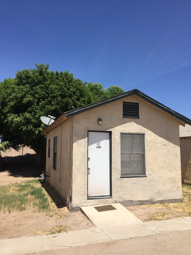 property at 3550 W 3rd St