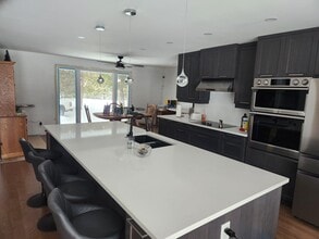 621 John Kennedy Way in Ottawa, ON - Building Photo - Building Photo