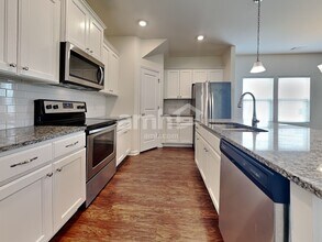 330 Crabapple Cir in Savannah, GA - Foto de edificio - Building Photo