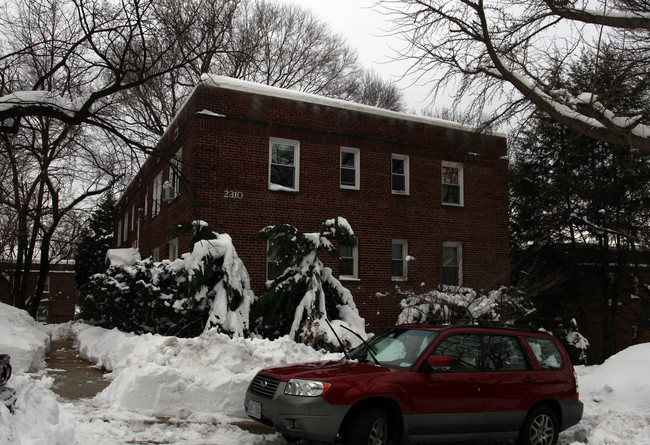 2310 40th Pl NW in Washington, DC - Building Photo - Building Photo