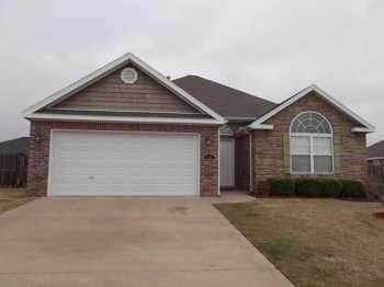property at 2206 SW Huntwick Ave
