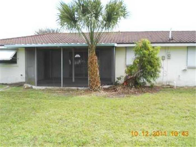 518 Spruce St NW in Port Charlotte, FL - Building Photo - Building Photo