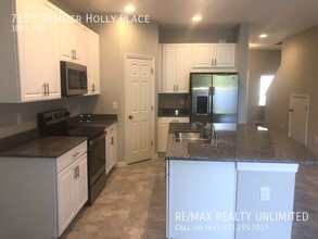 7103 Summer Holly Pl in Riverview, FL - Building Photo - Building Photo