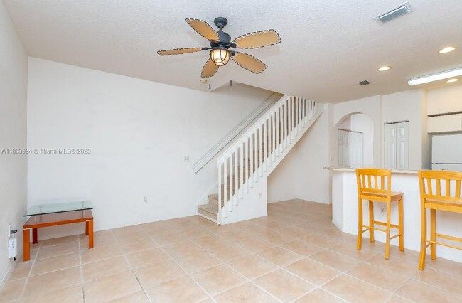 2241 SE 26th Ln in Homestead, FL - Building Photo - Building Photo