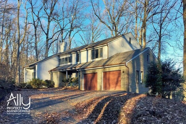 property at 501 Rookwood Pl