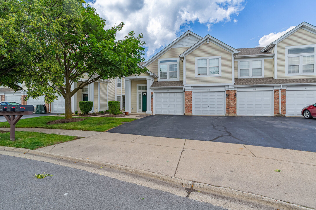 1148 Westminster Ln in Elk Grove Village, IL - Building Photo
