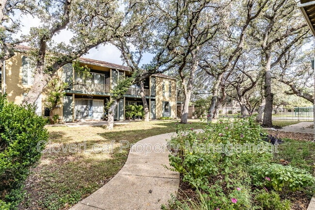 3678 Hidden Dr in San Antonio, TX - Building Photo - Building Photo
