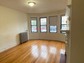 25 Brighton Ave in Boston, MA - Foto de edificio - Building Photo