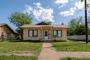 1833 N 8th St in Abilene, TX - Building Photo