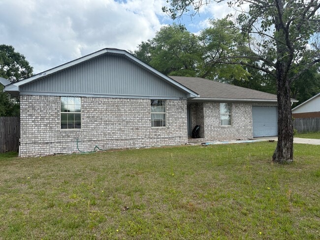 263 Sabreena Cir in Hinesville, GA - Building Photo - Building Photo