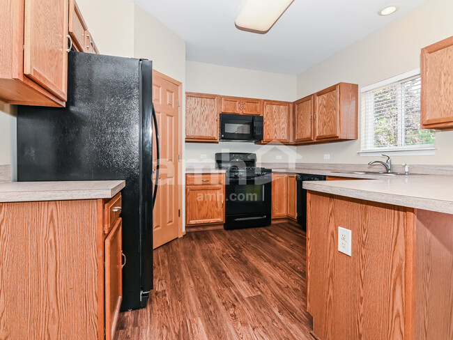 204 Winding Trl in Genoa, IL - Building Photo - Building Photo