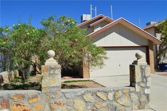 11713 Snow Hawk Dr in El Paso, TX - Building Photo - Building Photo