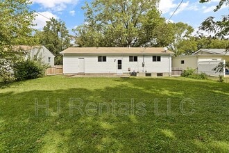 532 Holiday Ave in Hazelwood, MO - Building Photo - Building Photo