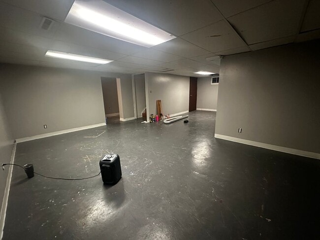 1703 10th St in Emmetsburg, IA - Foto de edificio - Building Photo