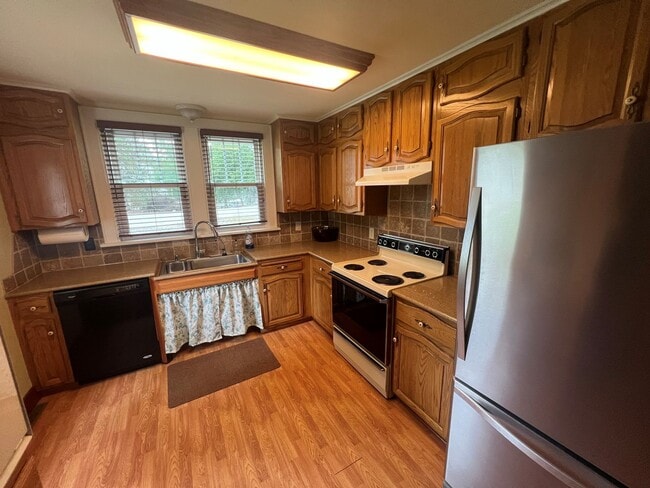 30245 Forest Dr in Burlington, WI - Building Photo - Building Photo