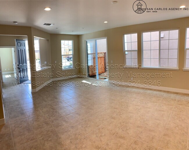 18962 Kilpatrick Ln in Marina, CA - Building Photo - Building Photo