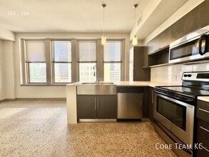 306 E 12th St in Kansas City, MO - Building Photo - Building Photo