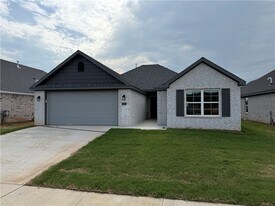 4225 W Barhem Dr in Fayetteville, AR - Building Photo