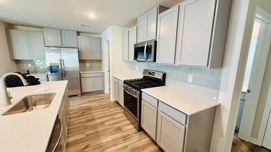13127 Hampton Bay Ln in Charlotte, NC - Building Photo - Building Photo