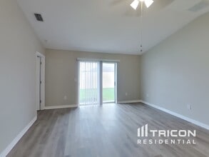 4513 Tina Ln in Plant City, FL - Building Photo - Building Photo
