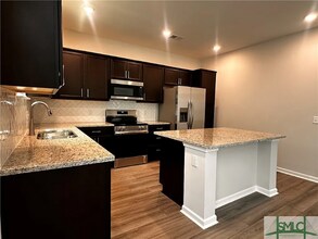 542 Sessile Oak Dr in Savannah, GA - Building Photo - Building Photo