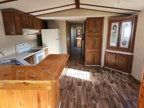 1023 Crystal Blvd in Selma, NC - Building Photo - Building Photo