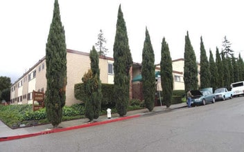 The Redwoods in Oakland, CA - Building Photo - Building Photo