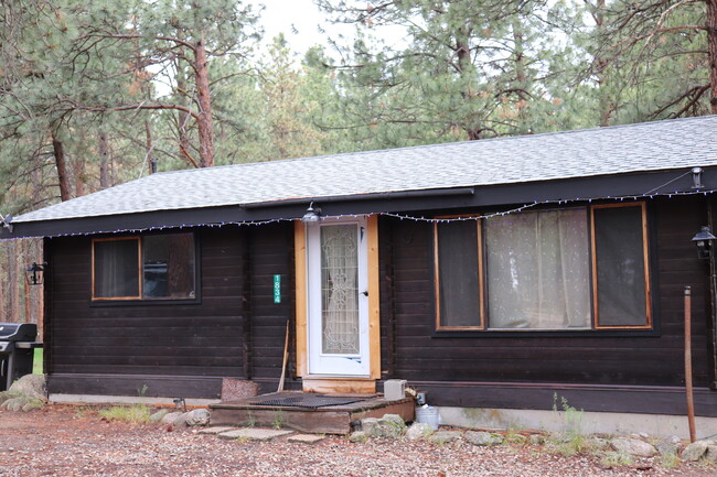 property at 1834 Mountain Meadow Ln