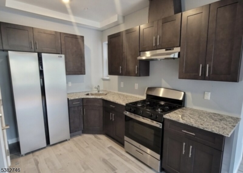 201 Marshall St in Elizabeth, NJ - Building Photo