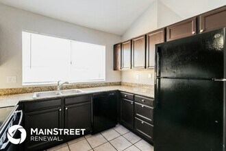 3069 W Camino Fresco in Tucson, AZ - Foto de edificio - Building Photo