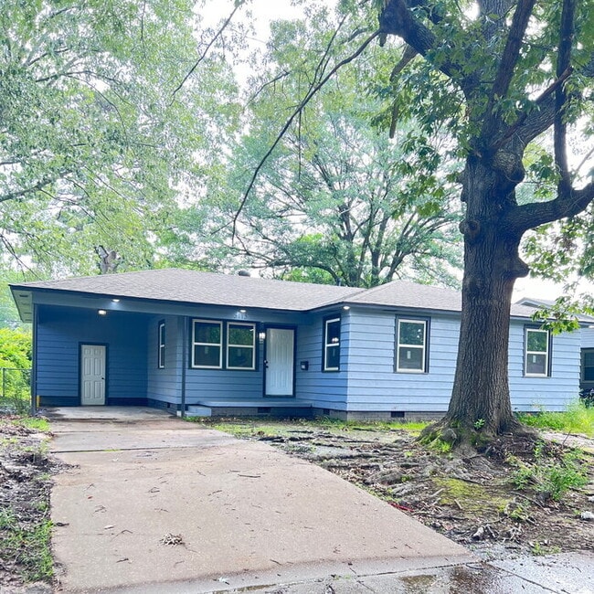 property at 3113 Tulip St