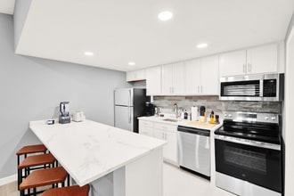 6 Roanoke Ln, Unit 34 in Rochester Hills, MI - Building Photo - Building Photo