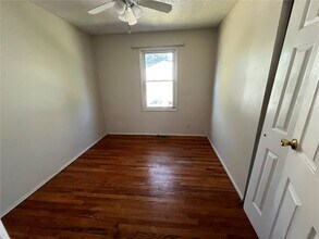 1705 Derhake Rd in Florissant, MO - Building Photo - Building Photo