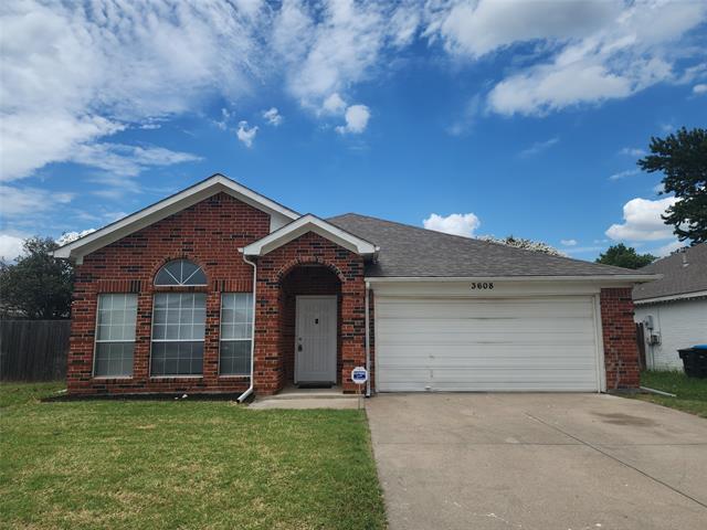 3608 Garden Springs Dr in Fort Worth, TX - Building Photo