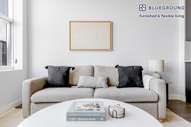 1000 S Clark St, Unit FL21-ID1245 in Chicago, IL - Building Photo - Building Photo