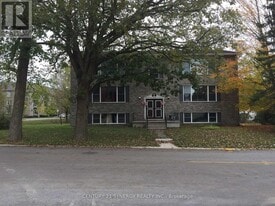 173 Park Ave in Carleton Place, ON - Building Photo