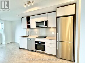 543 Richmond St W in Toronto, ON - Building Photo - Building Photo