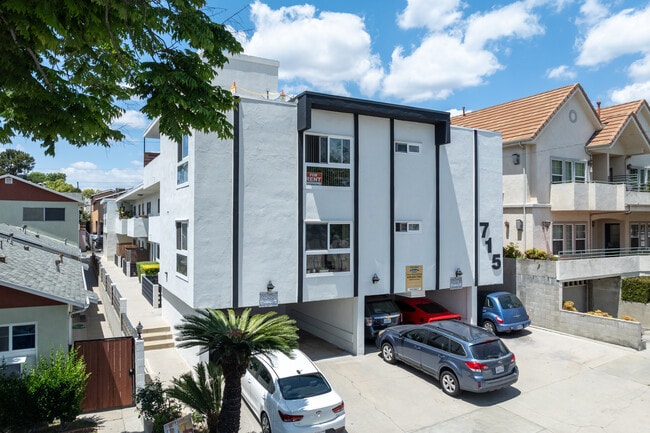 715 E. Providencia Ave