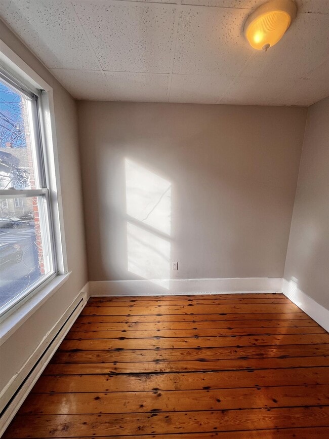 9 School St, Unit 2 in Somerville, MA - Building Photo - Building Photo